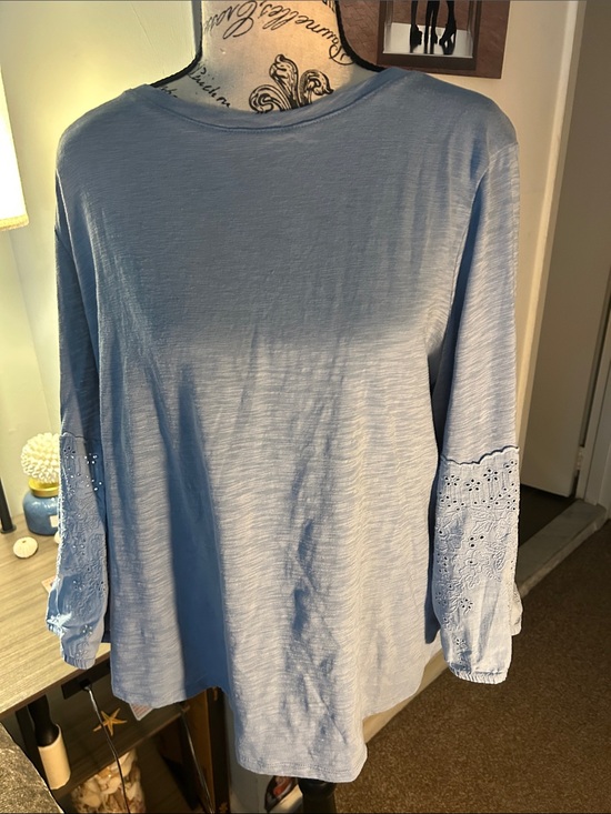croft & barrow Tops - croft & barrow Light Blue Long Sleeve Eyelet-Sleeve Top
